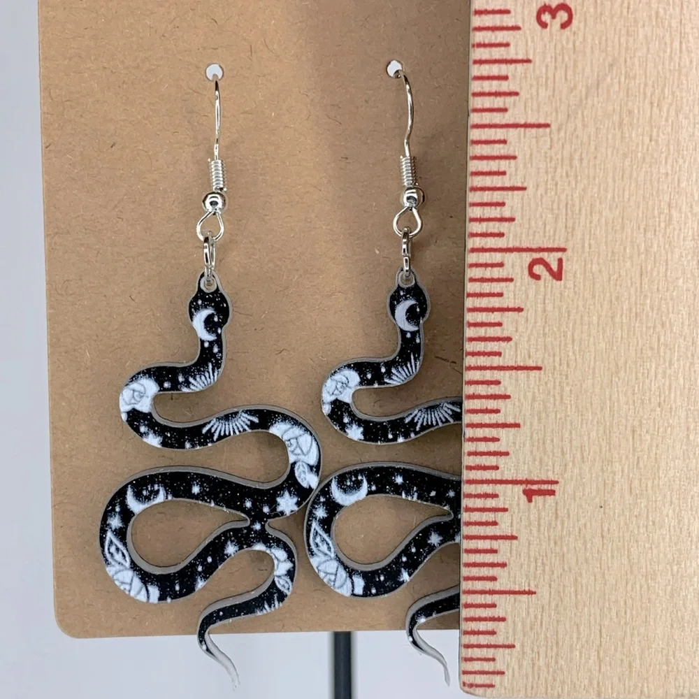 Chic Black Acrylic Snake-Shaped Dangle Earrings Udan Rose & Star Moon Print